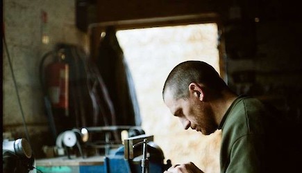 Stainthorp Custom Knife Workshop. Copyright Alex Schlacher