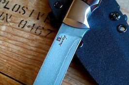 Ultralight Stalker in VG10 Suminagashi, 416 bolsters and desert ironwood